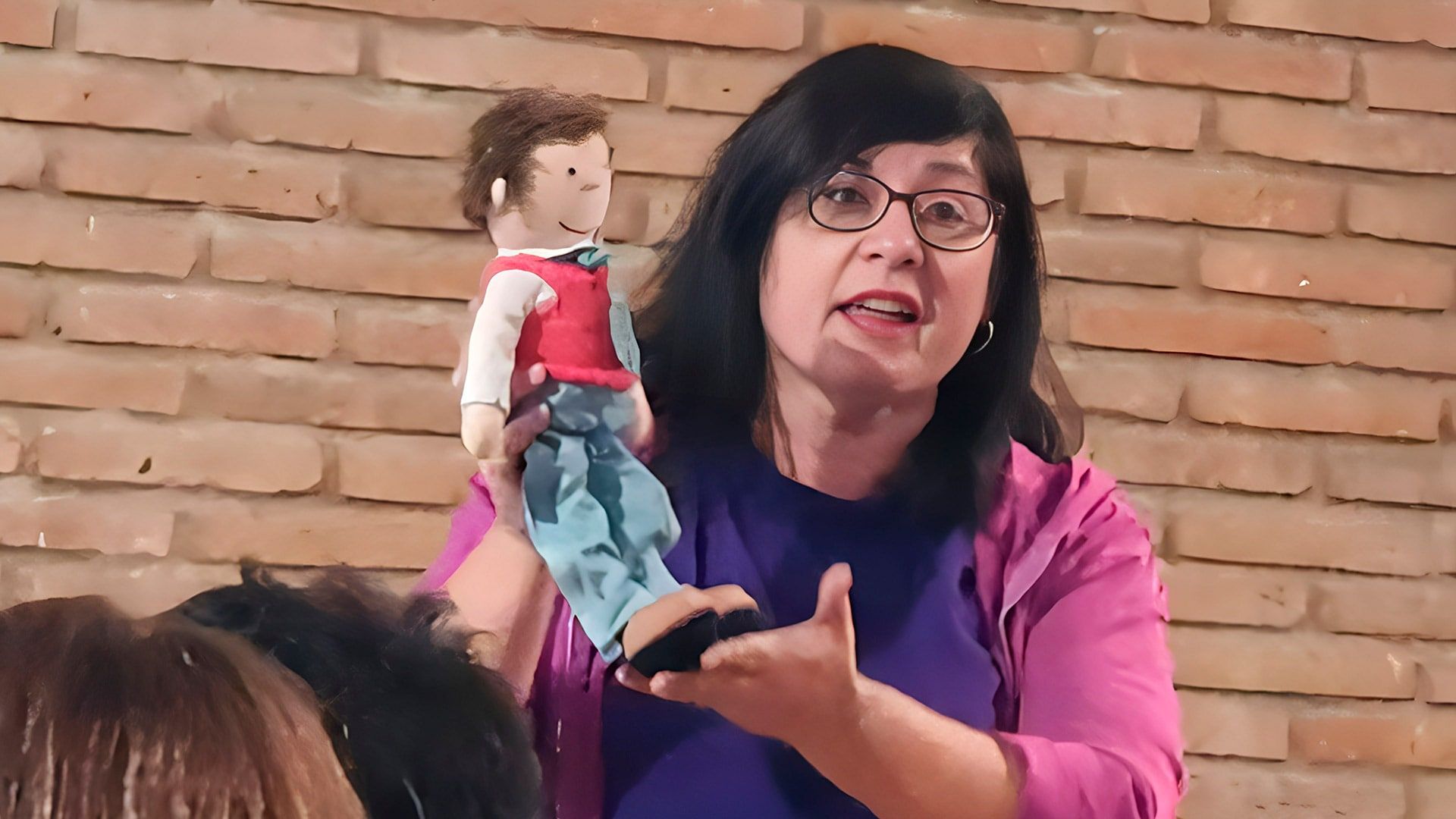 Contacontes del llibre "El quadern violeta"
